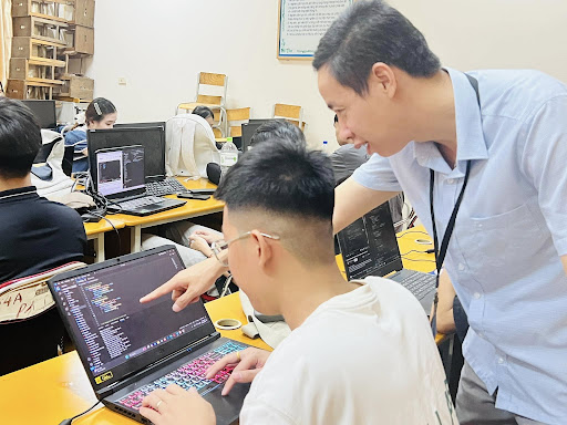 Khang Nguyễn - Thành viên hỗ trợ cộng đồng PlayMods